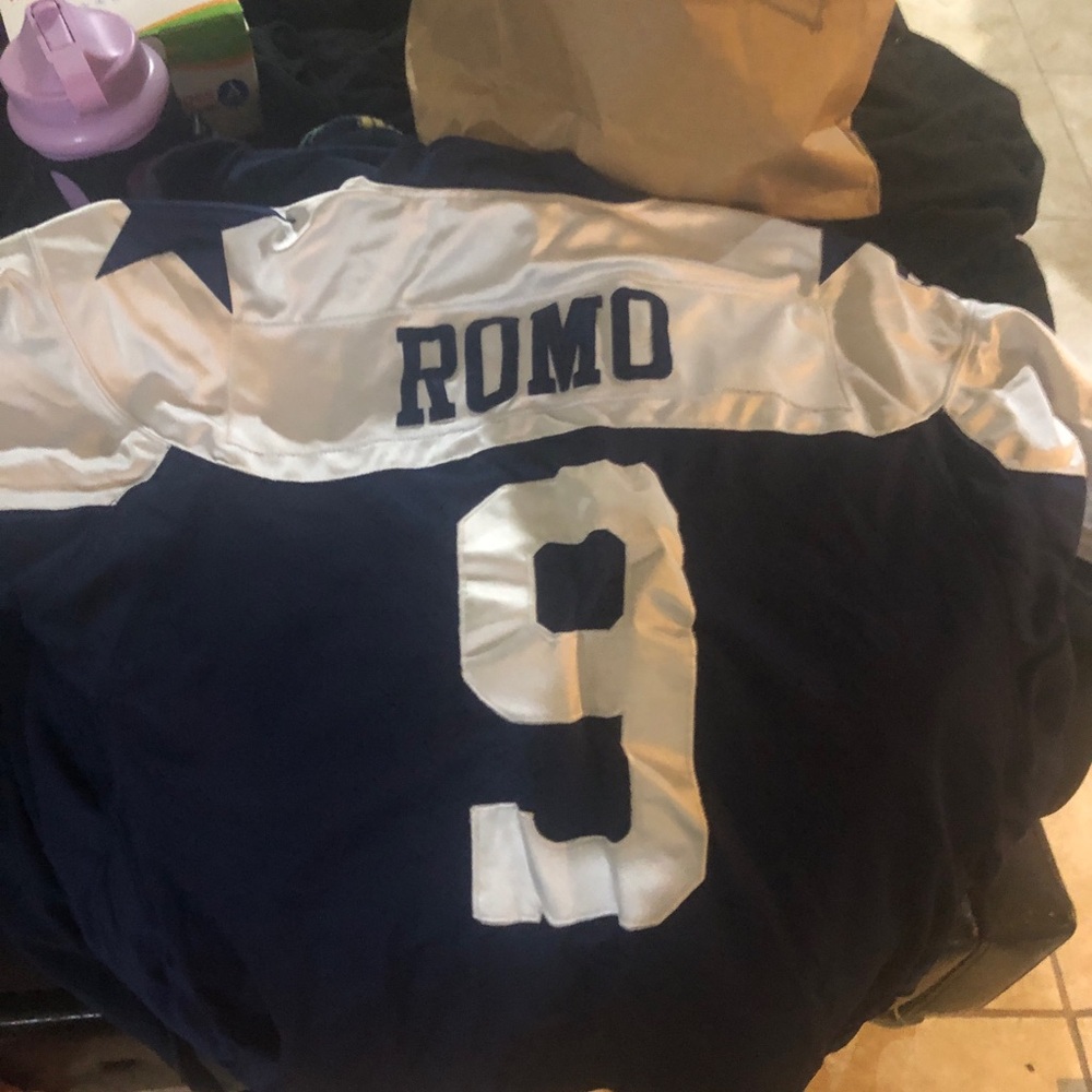 Cowboys Jersey size 52 like new condition